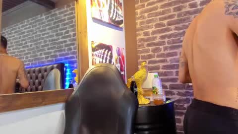 Snapshot of vinzenzrizzo chatting on 23, 11, 2025 ---Vinzen--- online show from 23, 11, 2025