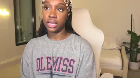 Fantasy Black Girl online show from 11, 2, 2025