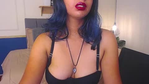 V I O L E T  online show from 22, 4, 2026