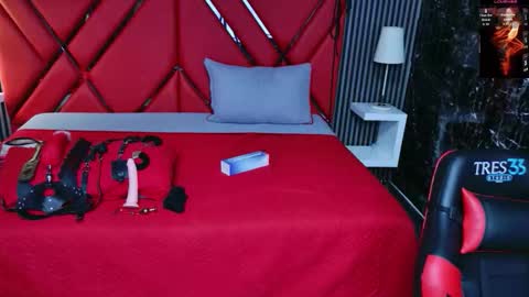 Violet online show from 28, 3, 2026