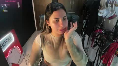 Snapshot of violet_bdsmx chatting on 2, 10, 2025 Kim online show from 2, 10, 2025