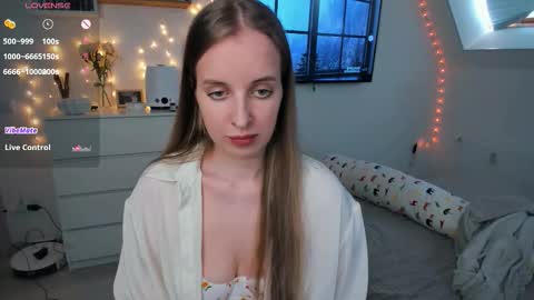 Violet online show from 5, 3, 2026