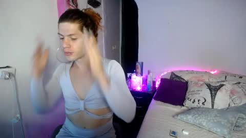violet_hyuga online show from 13, 2, 2026