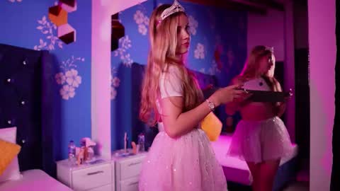 violet_smith01 online show from 26, 10, 2025