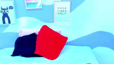 violeta_1404 online show from 3, 12, 2025