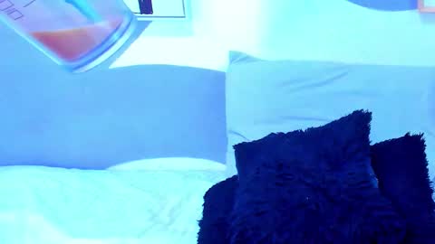 violeta_1404 online show from 5, 12, 2025