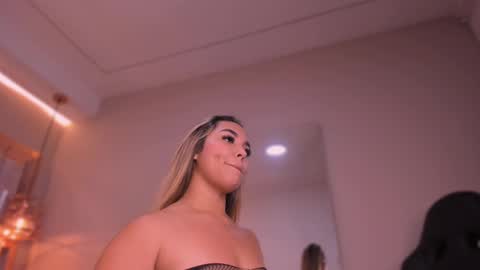 Violeta  online show from 6, 10, 2025