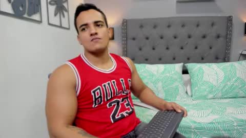 Snapshot of violeta_and_maxx chatting on 25, 10, 2025 VIOLETA AND MAXX online show from 25, 10, 2025