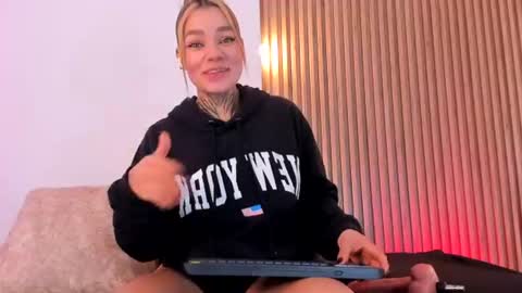 Violeta online show from 8, 6, 2026