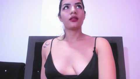 VioletaDums online show from 28, 1, 2025