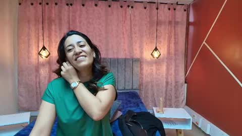 VIOLETA online show from 26, 9, 2025