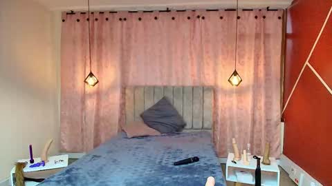 VIOLETA online show from 7, 10, 2025