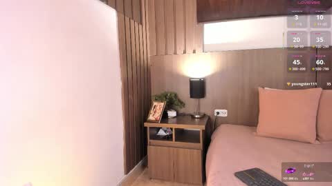 Snapshot of violetcarson_ chatting on 29, 9, 2025 Violet online show from 29, 9, 2025