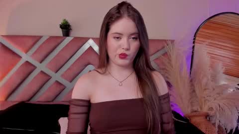 Snapshot of violetcollins_ chatting on 16, 9, 2025 Call me Violet online show from 16, 9, 2025