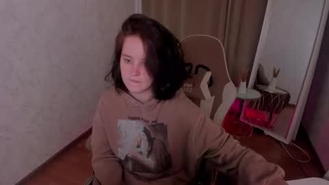 Violet online show from 6, 11, 2025