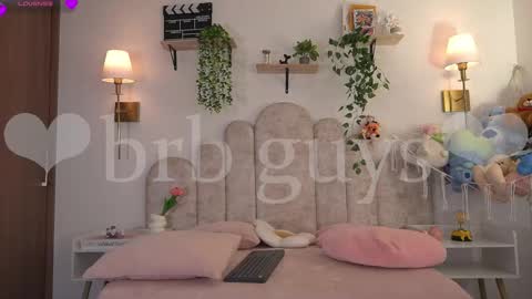 violeth___ online show from 27, 3, 2026