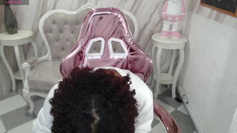 Snapshot of violeth_b chatting on 11, 12, 2024 violeth_b online show from 11, 12, 2024