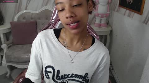 Snapshot of violeth_b chatting on 14, 12, 2024 violeth_b online show from 14, 12, 2024