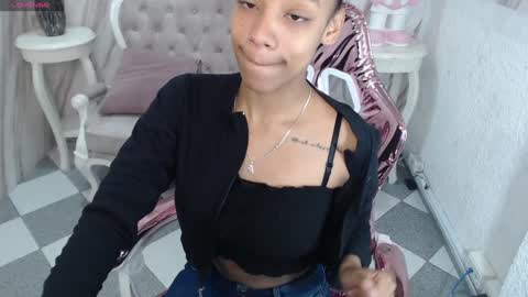 Snapshot of violeth_b chatting on 23, 12, 2024 violeth_b online show from 23, 12, 2024