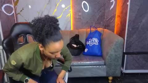 Snapshot of violeth_b chatting on 10, 11, 2025 violeth_b online show from 10, 11, 2025