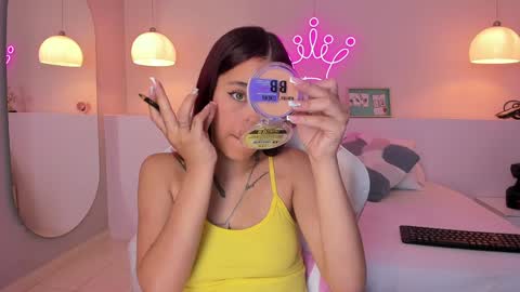 Snapshot of violeth_hill chatting on 29, 1, 2025 Violeth Hill online show from 29, 1, 2025