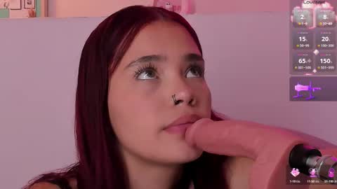 Snapshot of violeth_hill chatting on 15, 9, 2025 Violeth Hill online show from 15, 9, 2025