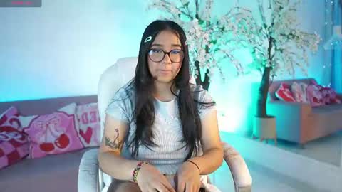 violetjonesx online show from 4, 7, 2026