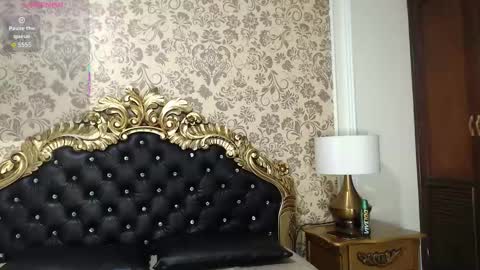 VioletLux online show from 9, 11, 2025