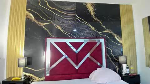 Violet Rose online show from 19, 12, 2025