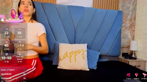 Snapshot of violett__golden chatting on 29, 9, 2025 ViolettGolden online show from 29, 9, 2025