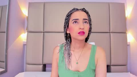 Violett  online show from 22, 11, 2025