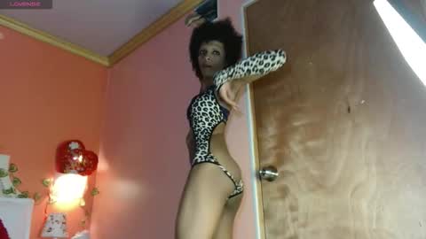 V I O L E T T E  online show from 26, 2, 2026