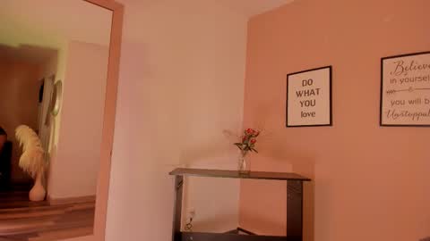 violetta_bold online show from 10, 9, 2025