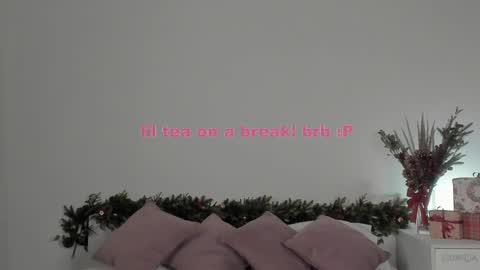 violetta_finch online show from 23, 1, 2025