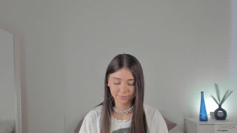 violetta_finch online show from 23, 2, 2025