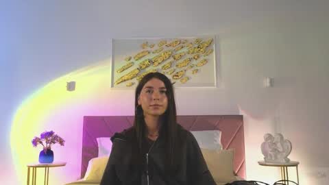 violetta_finch online show from 10, 6, 2026