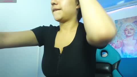 Snapshot of violetta_m_ chatting on 31, 1, 2025 Violeta online show from 31, 1, 2025