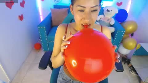 Snapshot of violetta_m_ chatting on 3, 3, 2025 Violeta online show from 3, 3, 2025