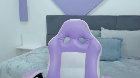 Snapshot of violetta_skinny chatting on 15, 9, 2025 violetta online show from 15, 9, 2025