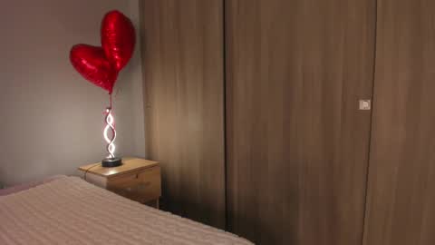 violetta independent model online show from 16, 2, 2025