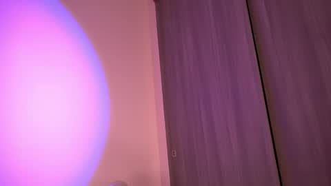 violetta independent model online show from 23, 4, 2026