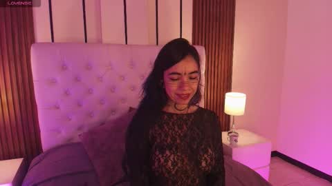 Snapshot of violettaalemida chatting on 15, 1, 2026 violettaalemida online show from 15, 1, 2026