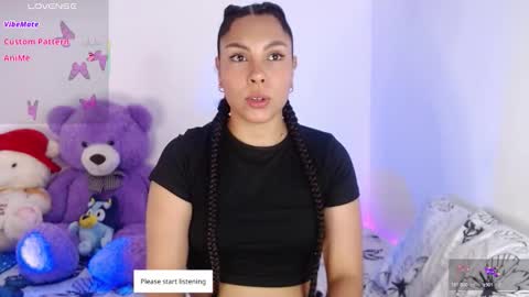 Snapshot of violettamillerr_ chatting on 14, 12, 2025 VIOLETTA online show from 14, 12, 2025