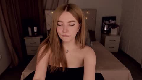 ViolettaOtis online show from 6, 12, 2024