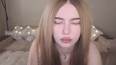 ViolettaOtis online show from 25, 11, 2025