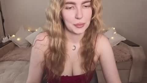 Snapshot of violettaotis chatting on 11, 6, 2026 ViolettaOtis online show from 11, 6, 2026