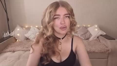 Snapshot of violettaotis chatting on 25, 7, 2026 ViolettaOtis online show from 25, 7, 2026