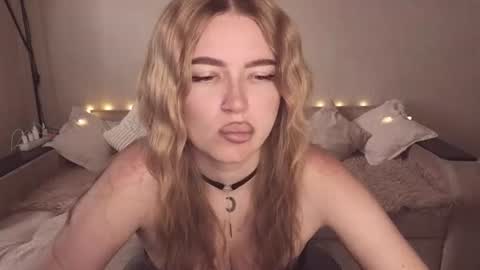 Snapshot of violettaotis chatting on 30, 7, 2026 ViolettaOtis online show from 30, 7, 2026