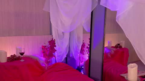 Violett Castel online show from 12, 2, 2026