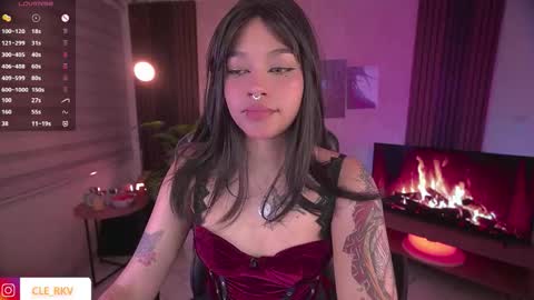 JULIE UWU online show from 16, 9, 2025